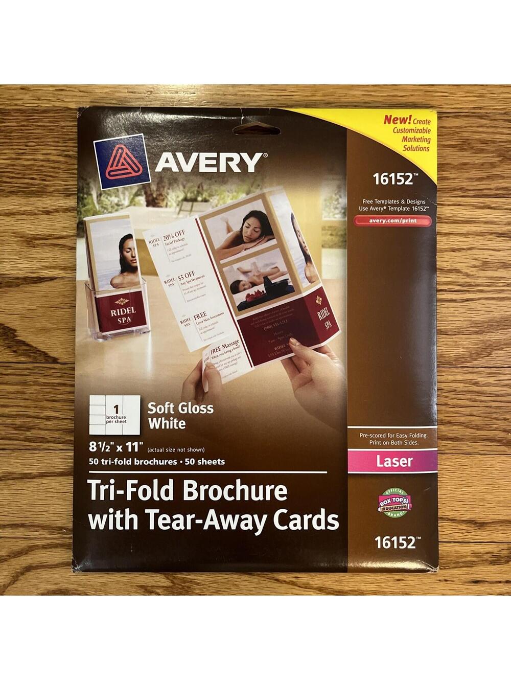 Avery Tri-Fold Brochure w/ Tear-Away Cards 8.5 x 11 Soft Gloss White 50 16152
